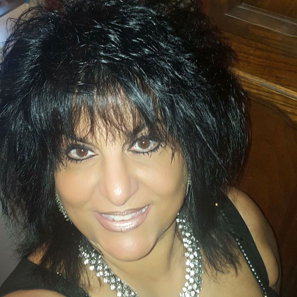 Meet your Posher, Sophia