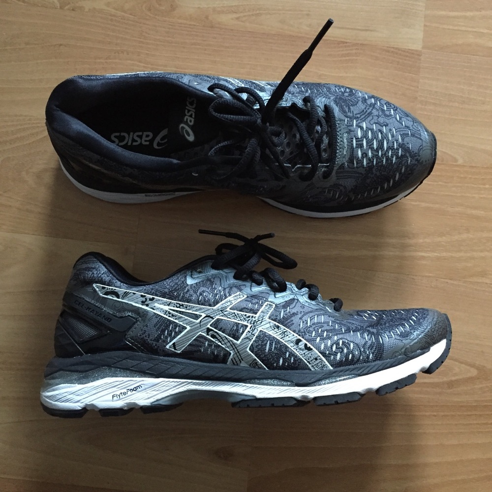 ASICS Gel-Kayano 23.