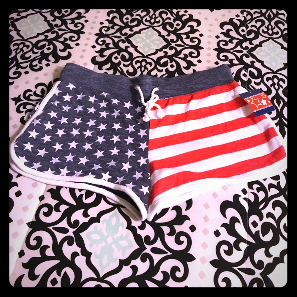 NWT * USA Shorts ❤️💙