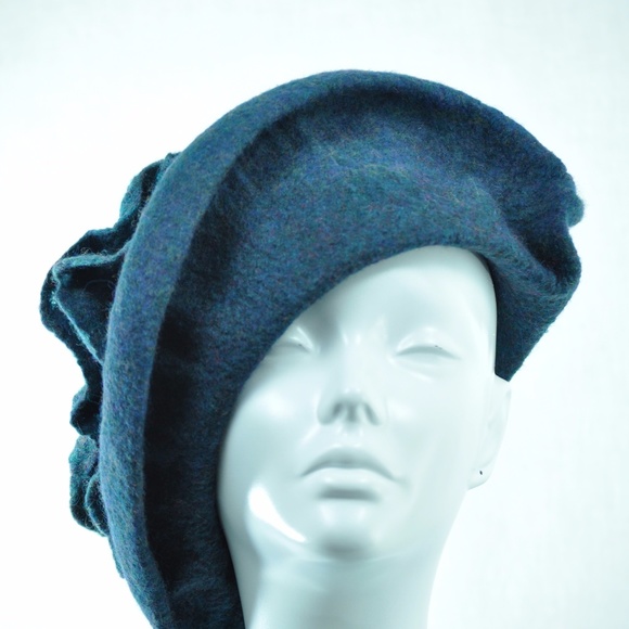 fancy blue-green  beret main image 5