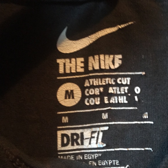 Lebron shirt - Picture 3 of 3