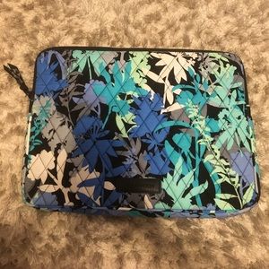 Vera Bradley Camofloral laptop sleeve