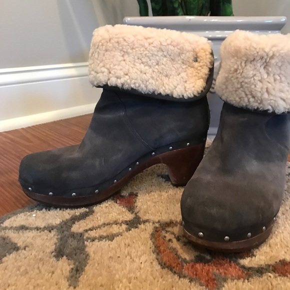 UGG Shoes - ugg clog boots lynnea