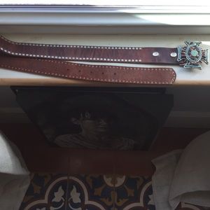 Beautiful leather belt with mixed stone buckle Beautiful leather belt with mixed stone buckle