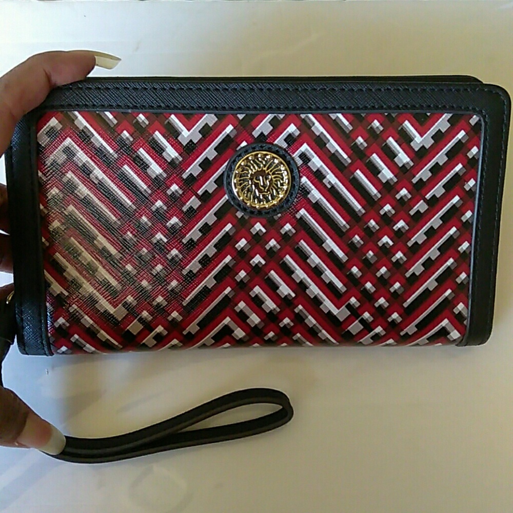 Zip Around Wristlet