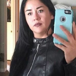 Meet your Posher, Helena