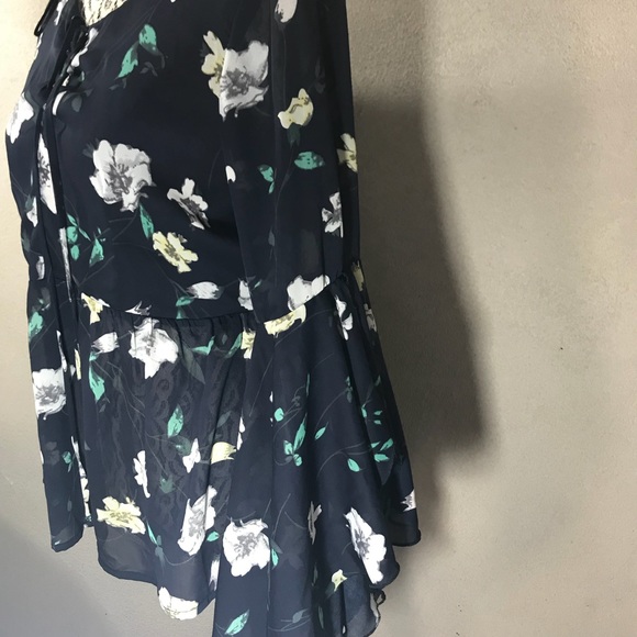 Flying Tomato Top - Picture 2 of 6