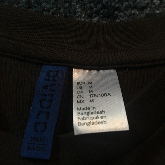 Plain Dark green shirt - Picture 2 of 2