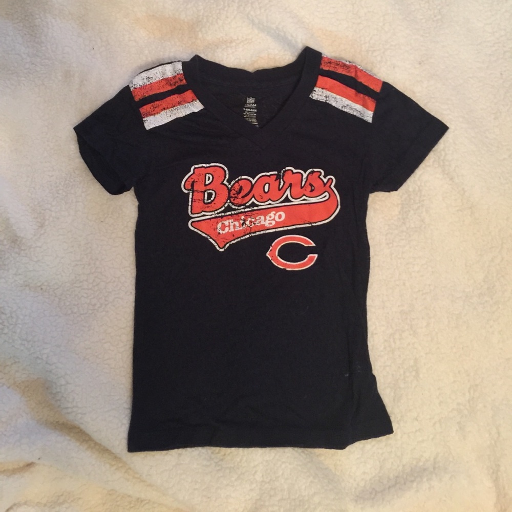 Kid’s Chicago Bears athletic t-shirt.