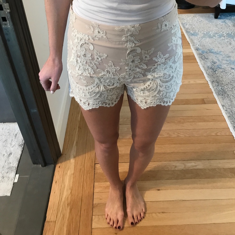 NWT! Alice and Olivia embellished shorts