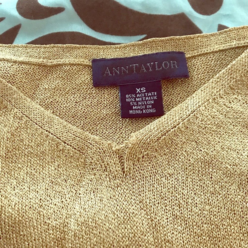 Sleeveless tank top gold