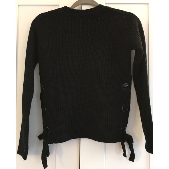 Lace Up Side Sweater - Picture 4 of 4