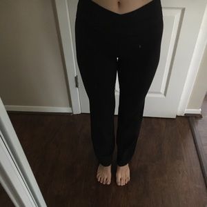 Black Lululemon wide leg leggings size 6