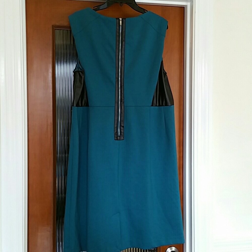 GRACE ELEMENTS SLEEVELESS DRESS - Picture 5 of 5