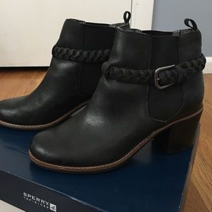 SPERRY LIBERTY BOOTIES!