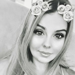 Meet your Posher, Melanie