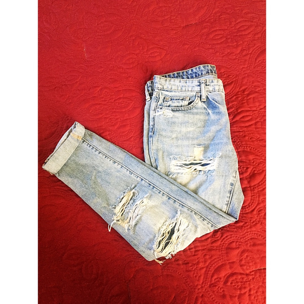Gap Boyfriend Light Wash Skinny Jeans