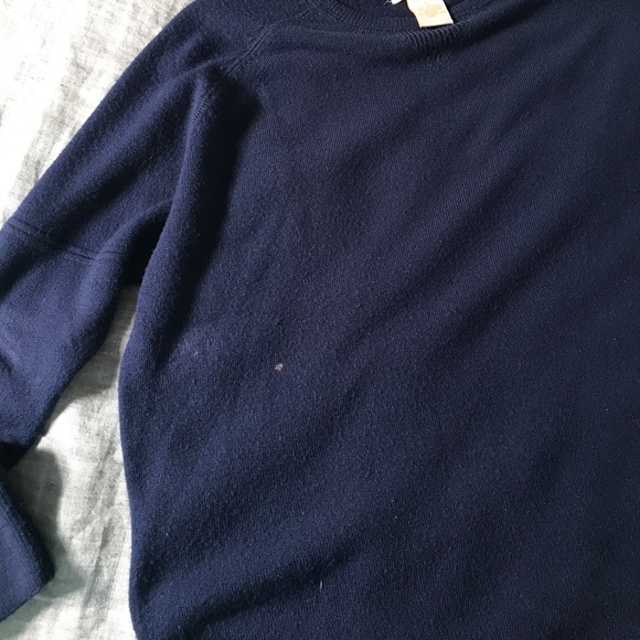 Sweater - Picture 4 of 4