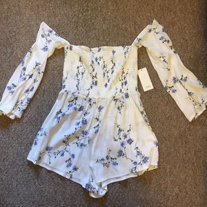 Long sleeve romper, NWT
