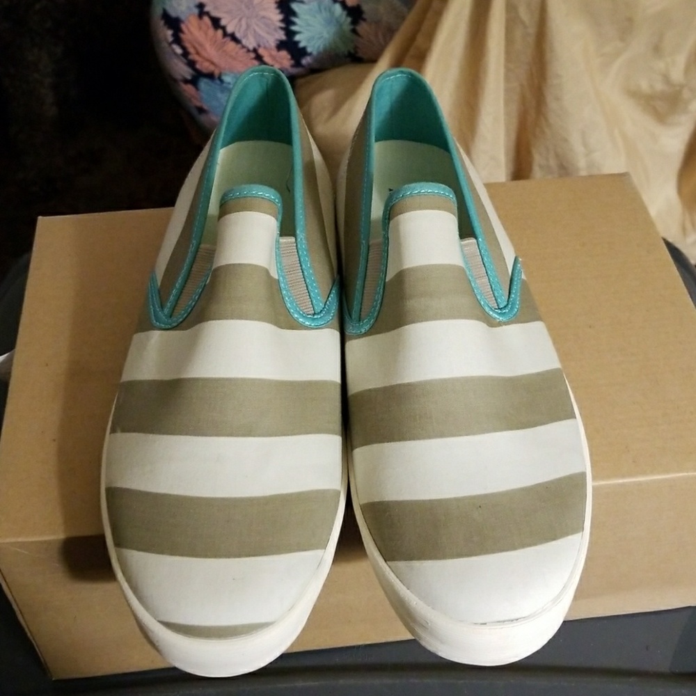 Seavees baja slip on