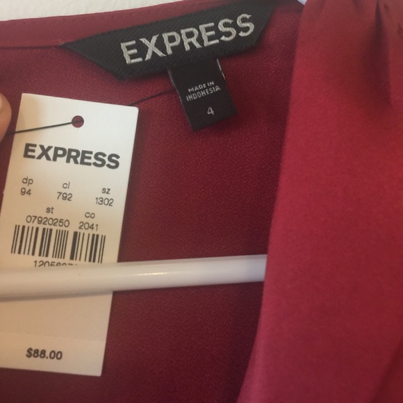 Express silky plunge front wrap dress - Picture 3 of 5