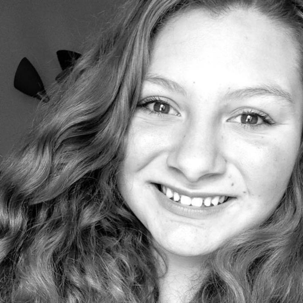 Meet your Posher, Elizabeth marie