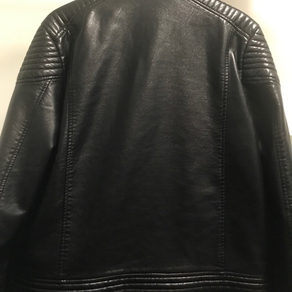 Leather jacket - Picture 2 of 3