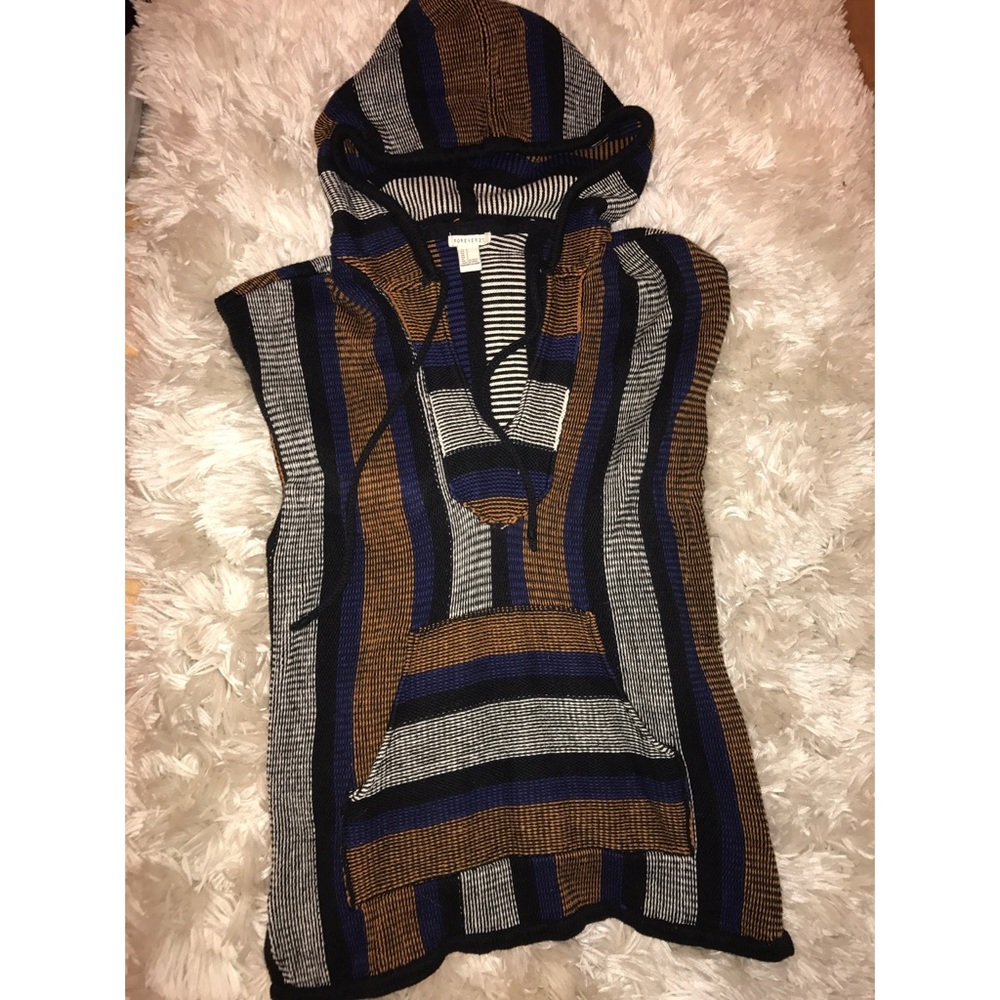 Short Sleeve Sweater with hood!