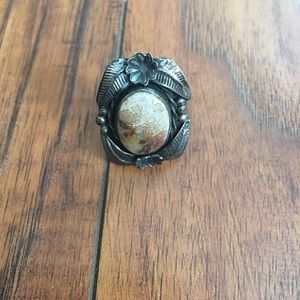 Cute ring with stone