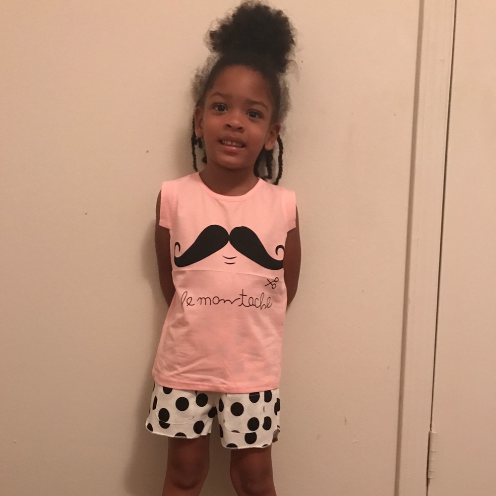 Childrens clothes - Picture 2 of 2