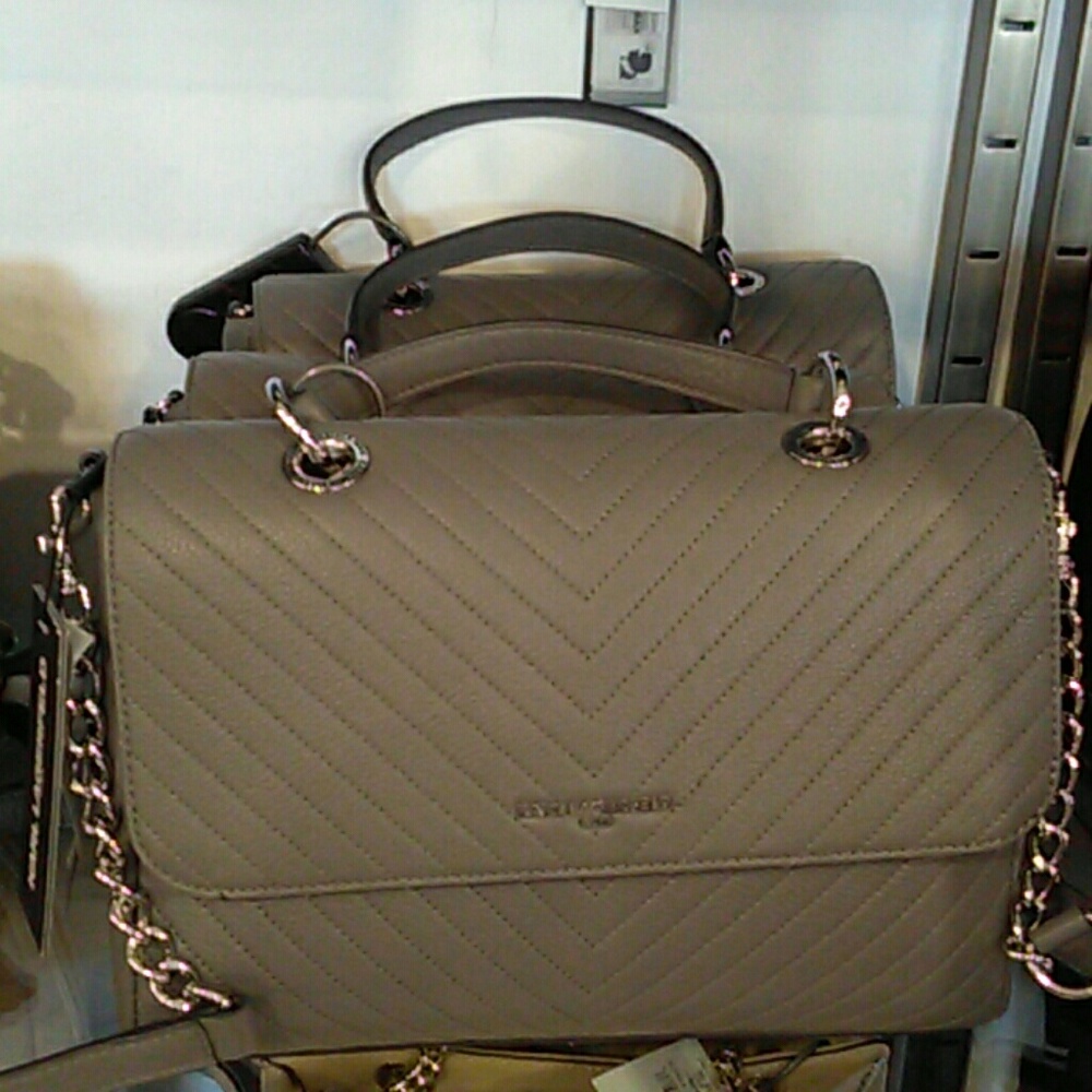 Karl Lagerfield paris medium sized purse taupe💯