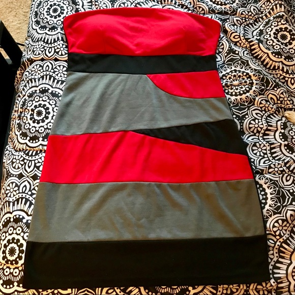 Geometric Bodycon - Picture 3 of 4