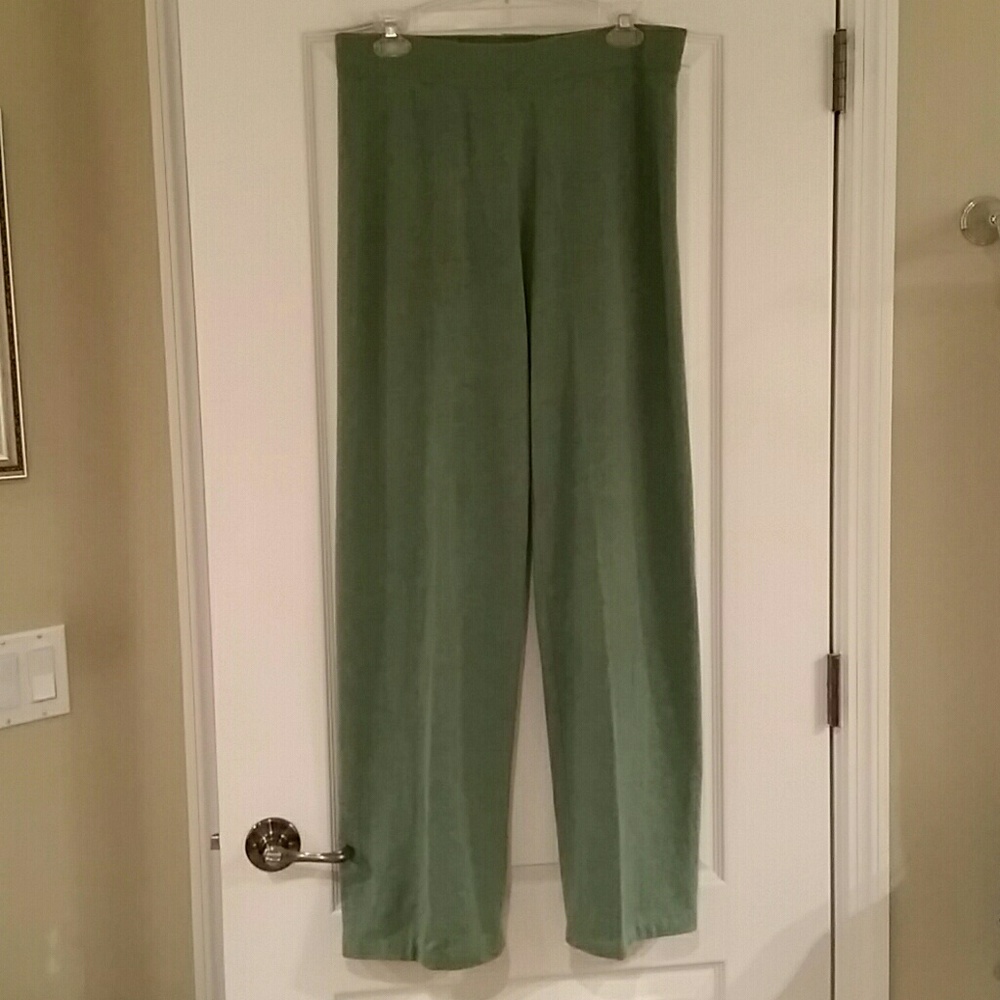 Neiman Marcus cashmere sweater knit pants