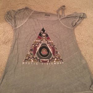 Off the shoulder Lucky Brand graphic tee