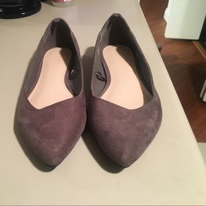 NWT never worn taupe heather-dove flats
