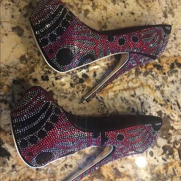 Heels! 👠 - Picture 7 of 8