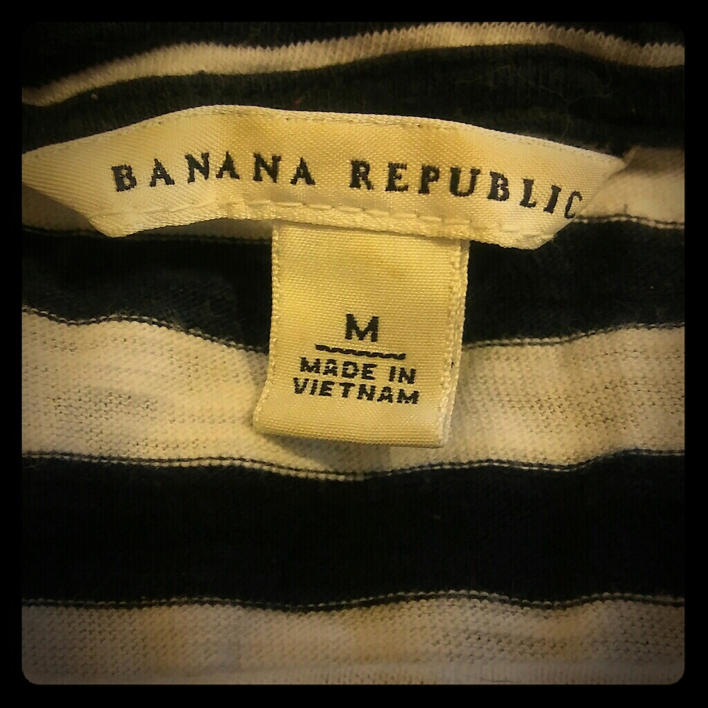 Banana Republic Swoop Neck Top Medium