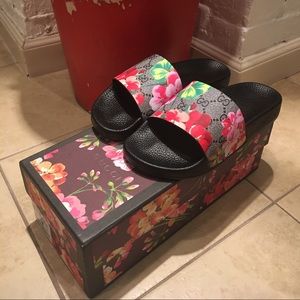 Brand new gucci bloom slides