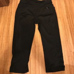 Cropped workout pants