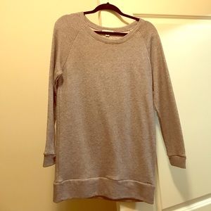 Sweatshirt tunic size S. never been worn