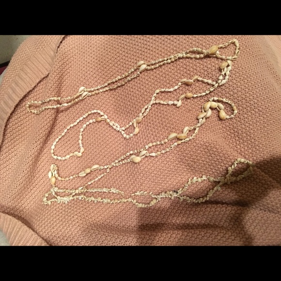 Vintage shell necklaces!!! (Must buy all three) - Picture 6 of 7