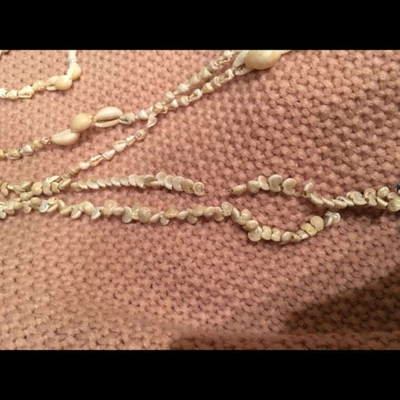 Vintage shell necklaces!!! (Must buy all three) - Picture 7 of 7