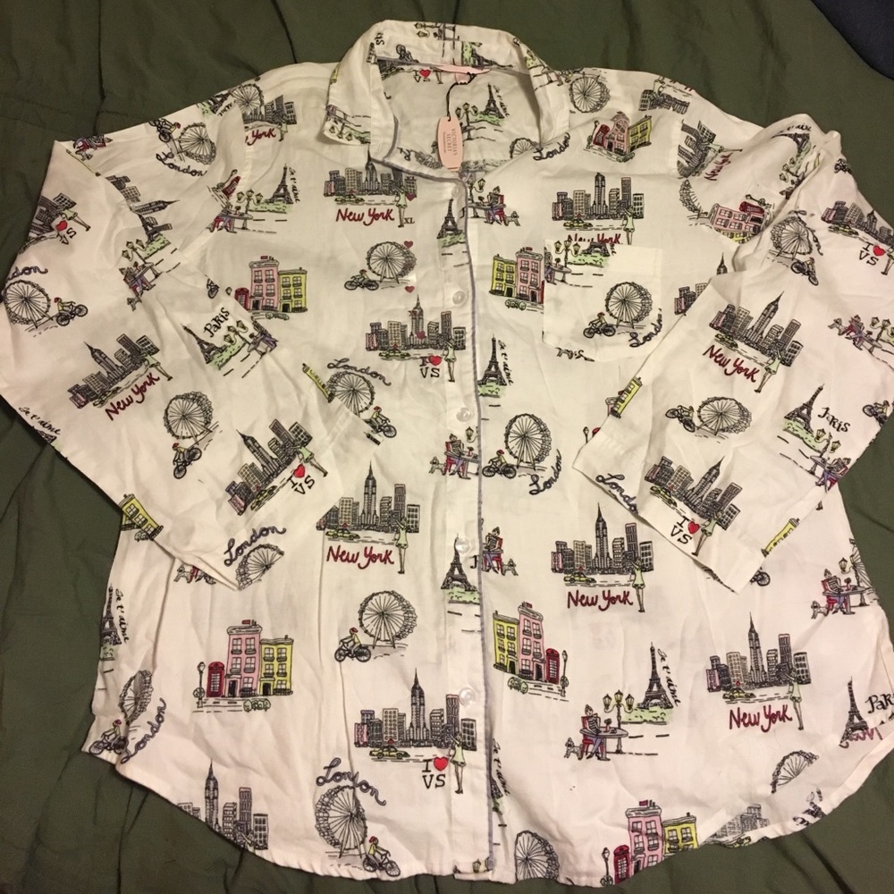 NWT Victoria’s Secret Sleep Shirt