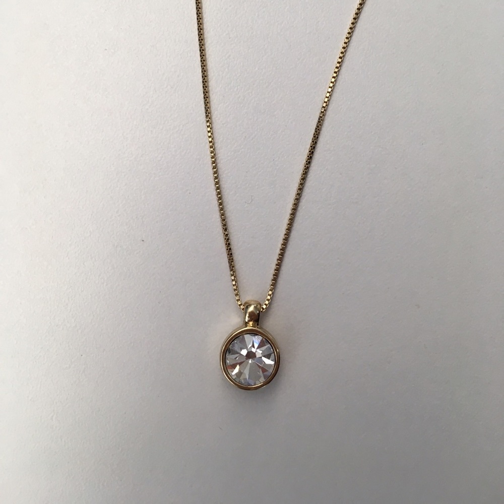 Gold Pendant Necklace