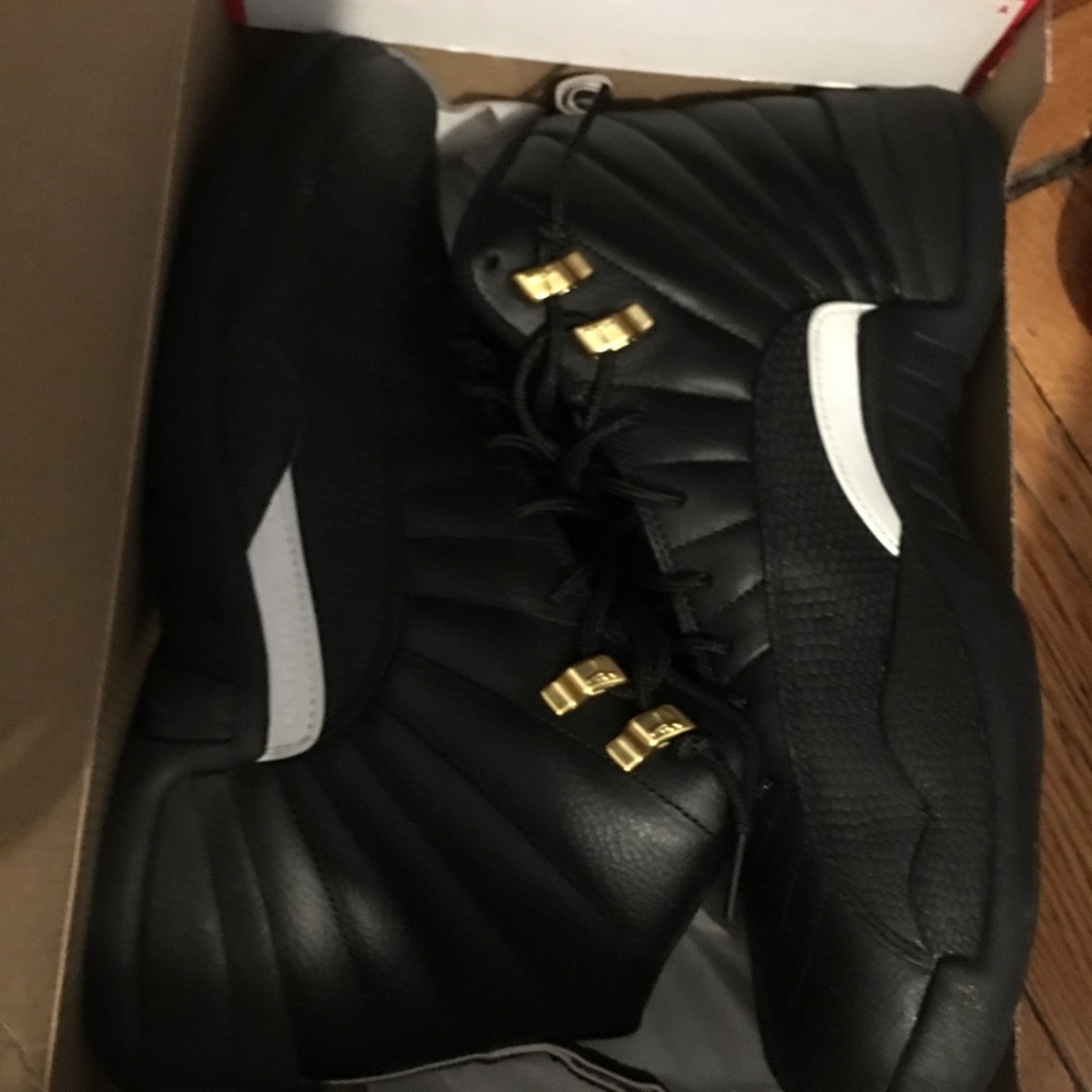 Air jordan 12's all black