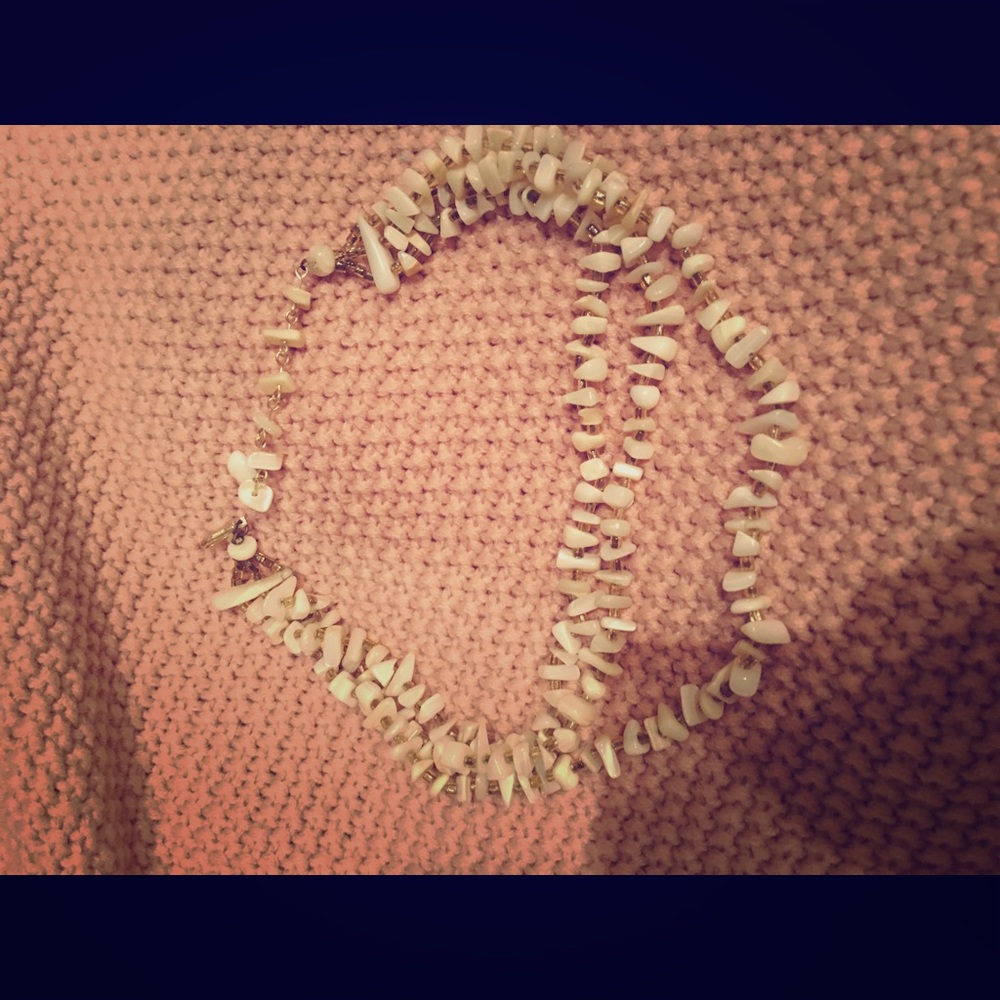 Layered mock “ivory” necklace ⚡️✨⚡️