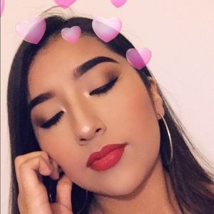 Meet your Posher, Gisel