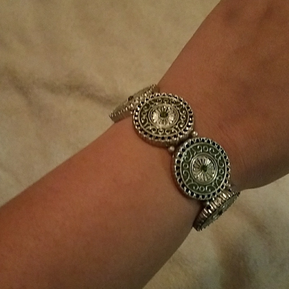 Green with stones bracelet