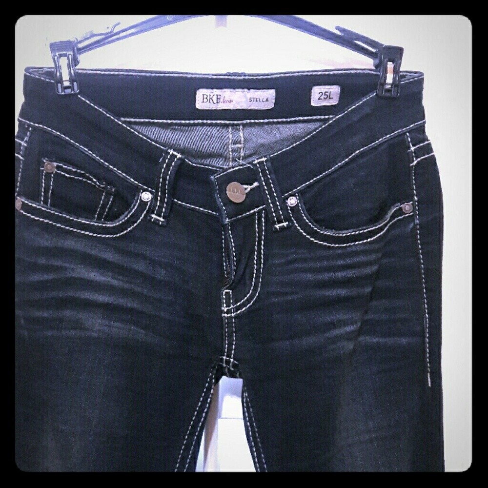 Buckle jeans