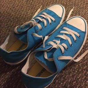 CONVERSE. Turquoise- Double Tongue